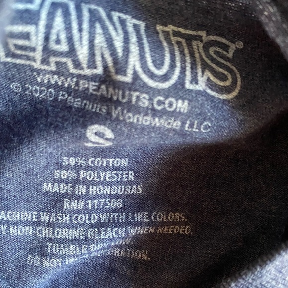 Snoopy Tshirt - Picture 4 of 8